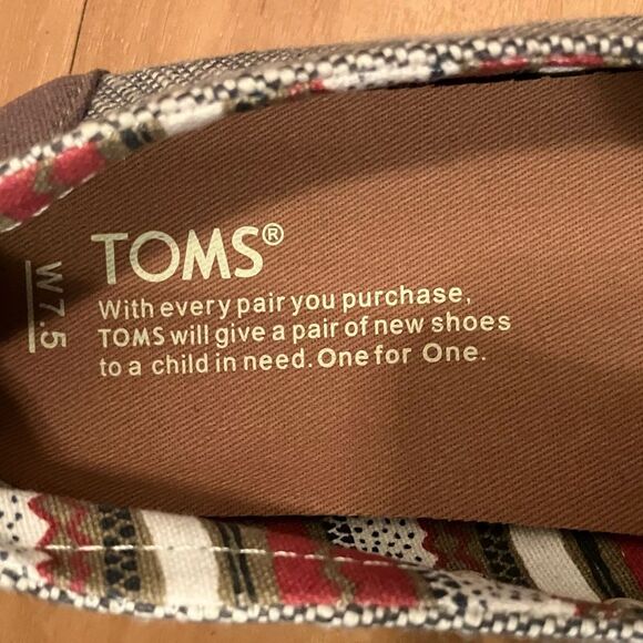 Toms Shoes in Grey - Picture 2 of 8